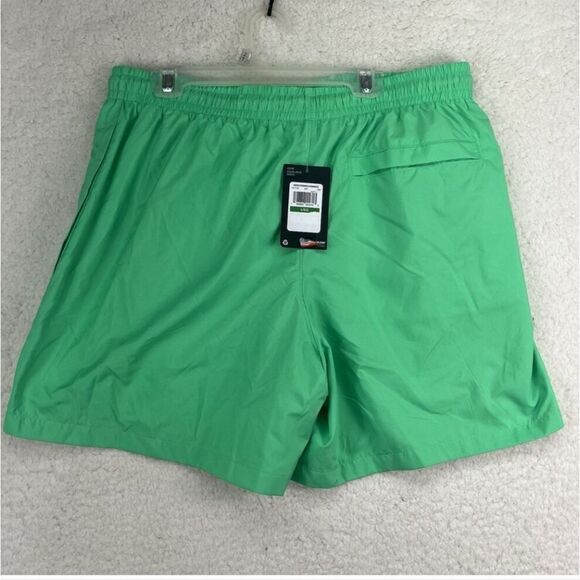 1250 NWT UA Icon Men's 5.5" Volley Shorts Vapor Green / White - Picture 5 of 5